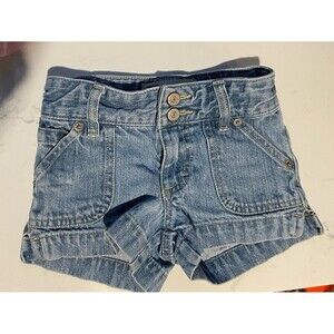 Gap size 4 shorts